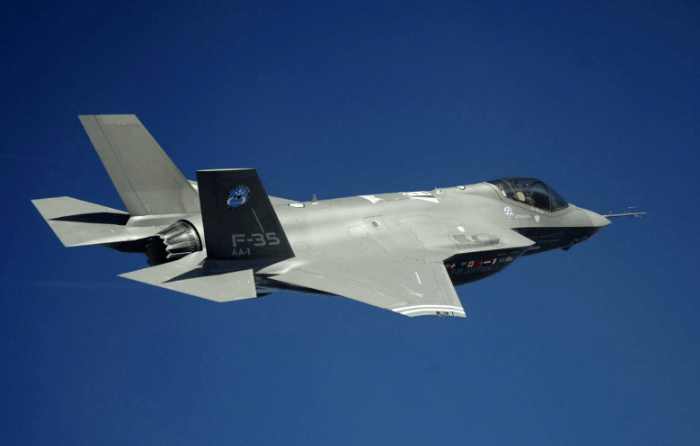 我国歼20战机何时量产? 不是发动机原因, 这才