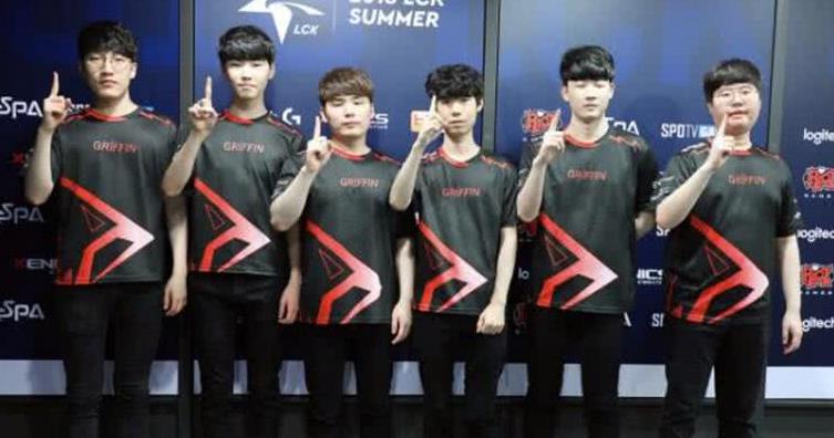 Joker:GRF真的太强了,他们的状态比RNG夺冠