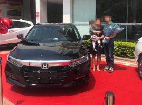 24万喜提10代雅阁，车主：机油增不增多用完才知道！