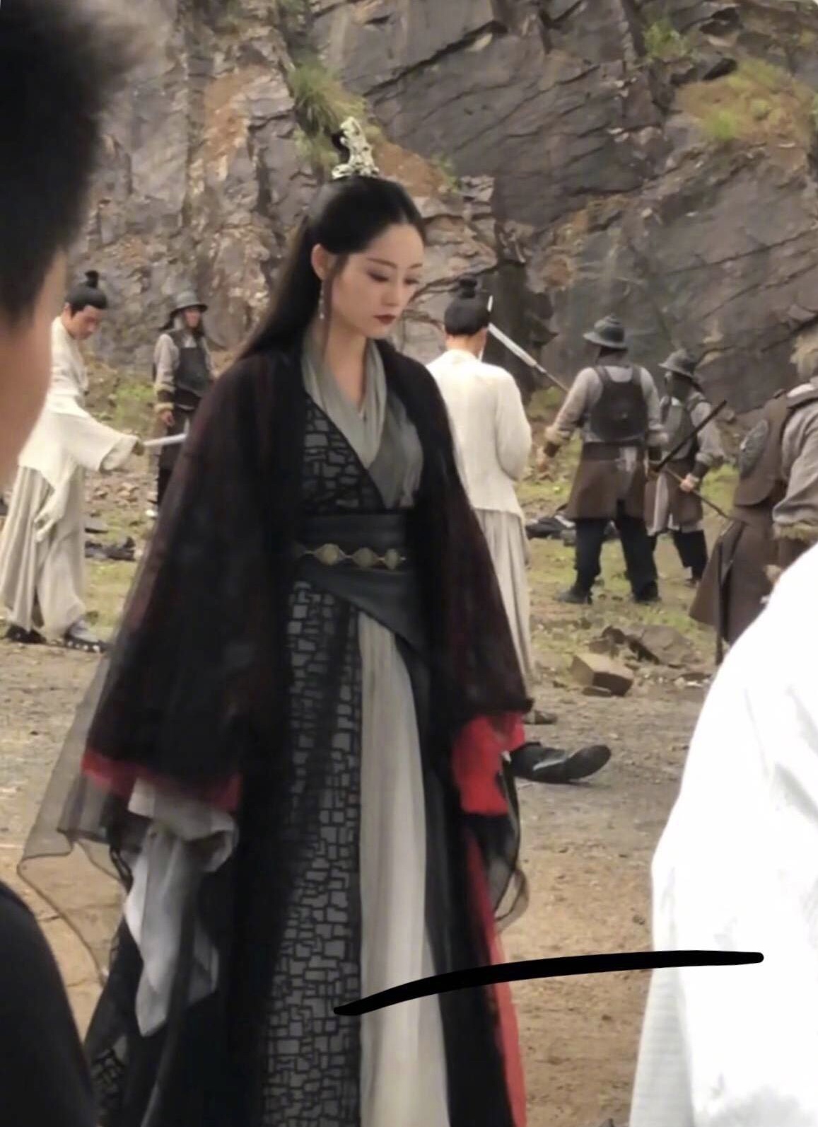 新版《倚天屠龙记》周芷若,整体感觉不错,就是太像玄女了