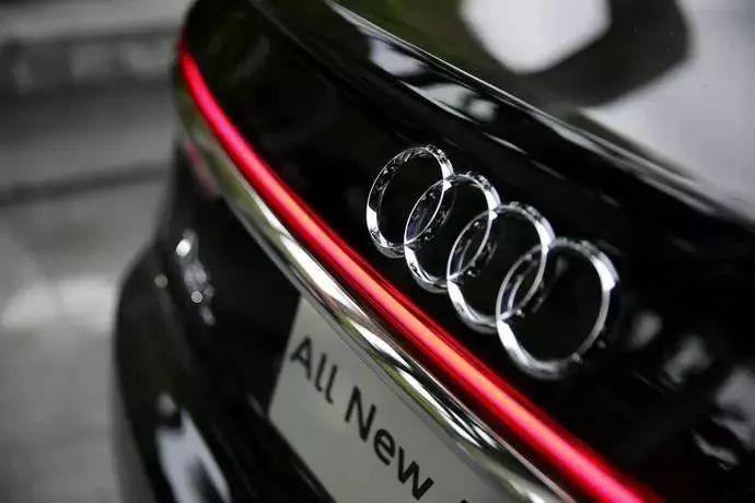 老板, 您的A8L已到货, 请注意查收!