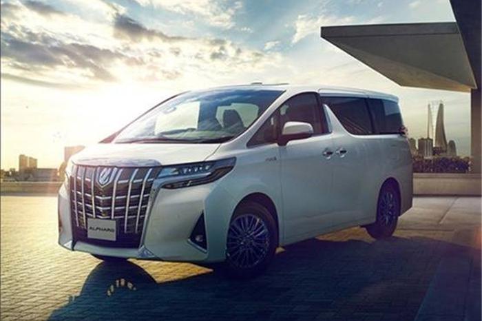 丰田埃尔法的加价傲慢姿态都是惯出来的