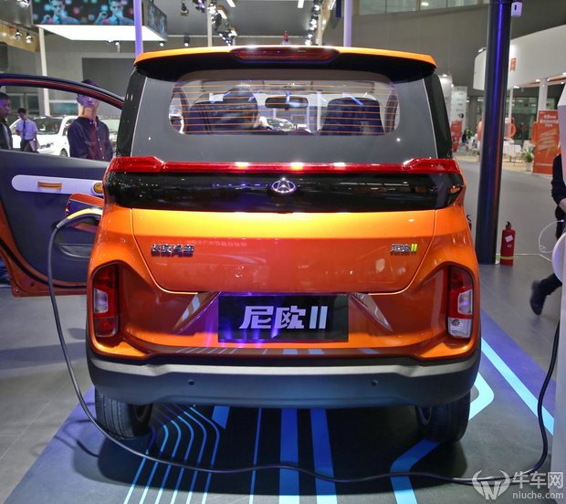 广州车展：陆地小精灵 尼欧Ⅱ电动微型车车展实拍