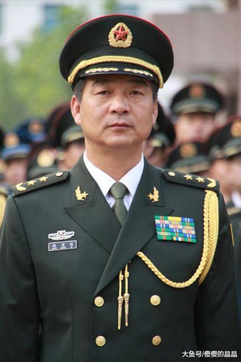中国解放军"五大战区"的司令员都是谁? 谁的军衔最高?
