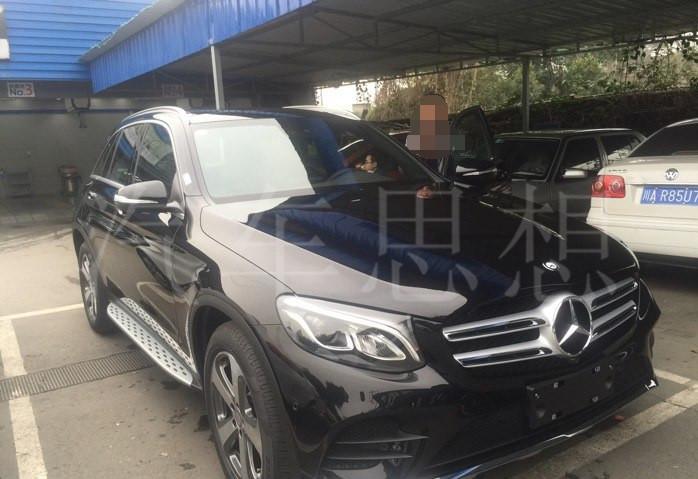 42.5万元买奔驰GLC260豪华型, 上完牌照车主却把车开到了寺庙