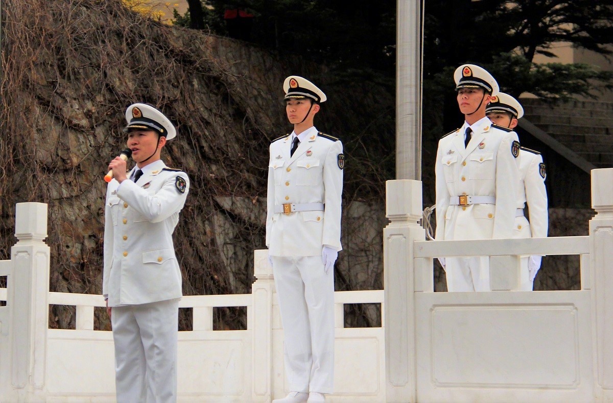 高清图来啦!大连舰艇学院举行海军节阅兵