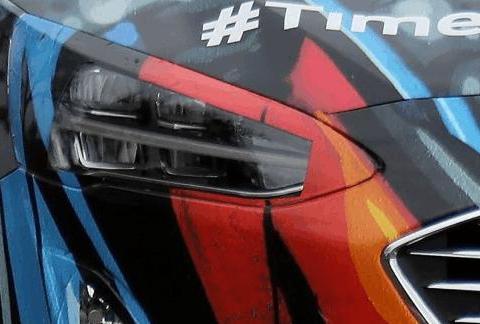 全新福克斯的改变，无论是车的颜值、内饰、配置再或者性能。