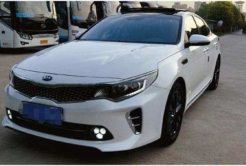 当年卖30万扬言超越宝马3系，如今降到13万卖不动，被雅阁完虐