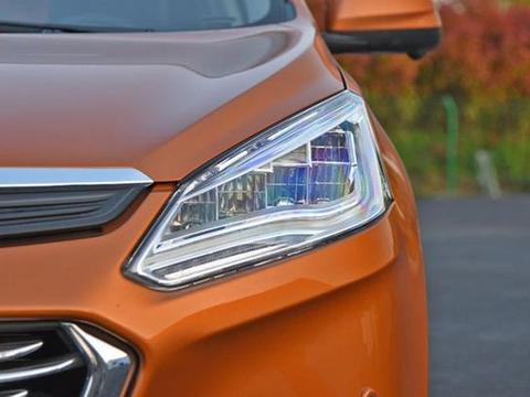 标配ESP+LED大灯，配爱信6AT，性价比完胜缤智，全年销量未过万