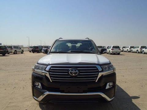 只有开过V8的人才知道 中东版酷路泽5700是沙漠王者