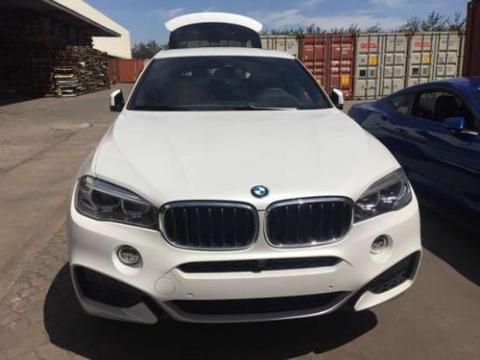 18款宝马X6丰满圆润