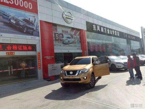 国内首台新款帕拉丁到店, 比汉兰达还漂亮, 17万起买啥普拉多