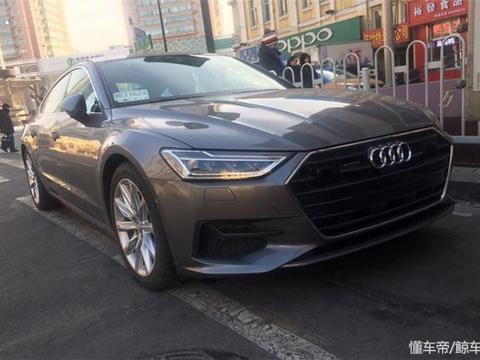 全新奥迪A7国内实拍，外形犀利不输保时捷，价格比奔驰CLS还便宜