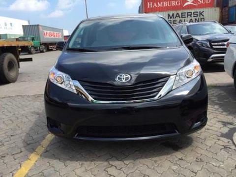 17 款丰田塞纳加版顶配 LTD