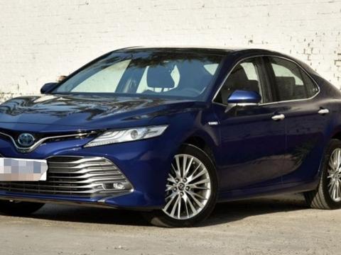 4S店承认新凯美瑞存在设计缺陷，致雨水、泥水流入发动机舱