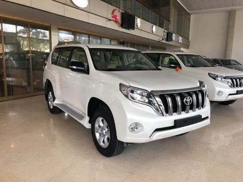 17款丰田霸道2700TX中东版两气外挂275马力非常震撼