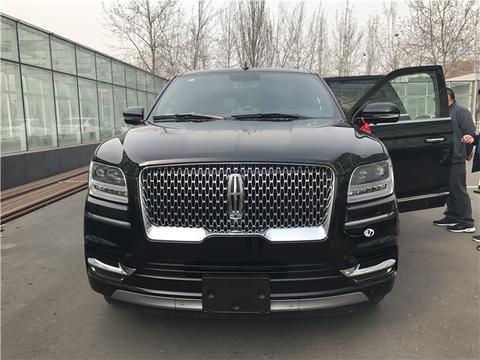 2018款林肯领航员 全新配置升级 优雅大气中略带一些运动感