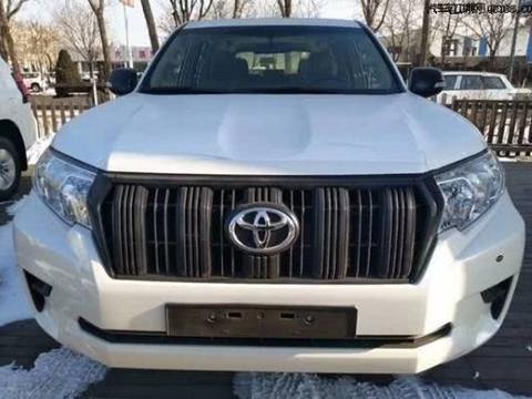 18款进口丰田霸道2700中东版到店实拍，霸气完爆路虎揽胜！