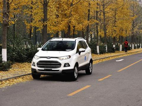 福特翼搏“小精灵”抢先试驾 款增配提升竞争力