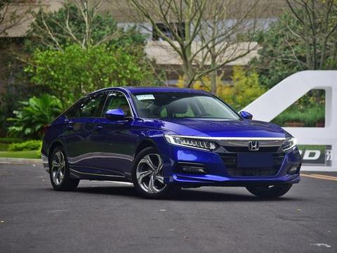 月销近2万的日系车来啦，凯美瑞、迈腾都颤抖了！