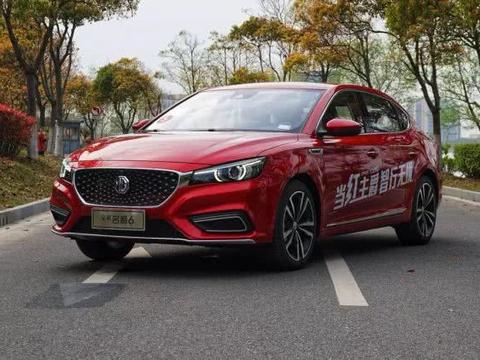 怼宝马，干思域？这车疯了吗？