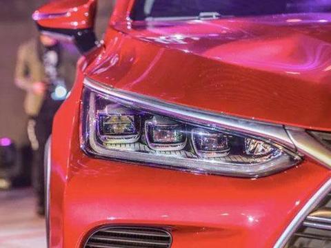 国产最快SUV，500匹马力配22寸轮圈才20万，领克VV7有压力了。