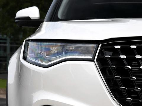 号称国产路虎，15万的售价60万的配置，比极光更好看