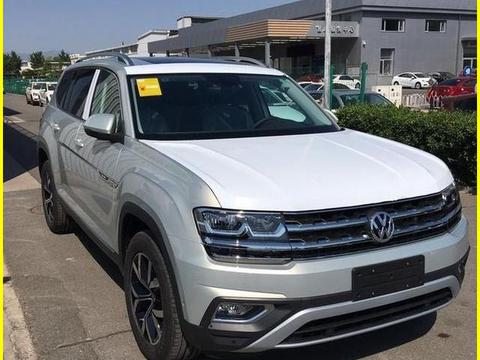大7座SUV神车，车重达2.2吨，外观霸气，搭2.5T V6汉兰达都怕他