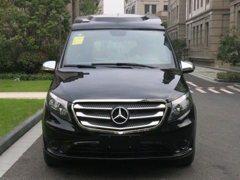 奔驰威霆商务车高顶带隔断精装版