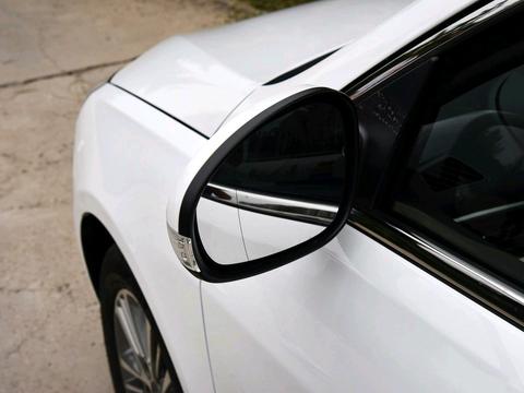 实力最强国产品牌，标配ESP四轮独悬卖7万奈何单月销量不破200。