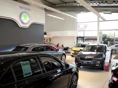 凭什么都说不能买中国特供车？我就要买