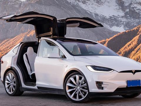 它的车门“会飞”，百公里加速仅3.1秒