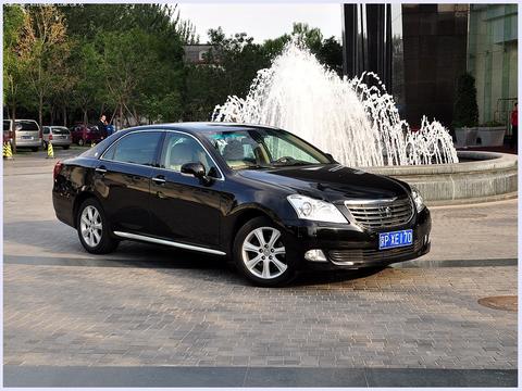 这车国内没人买，日本却满大街都是 出口日本的“国产车”