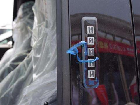 想买这款车, 被朋友一句话吓得放弃了: 踩油门的时候油箱有旋涡