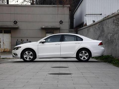 全新大众凌渡外观比卡罗拉大气！6.9s破百比思域更强！