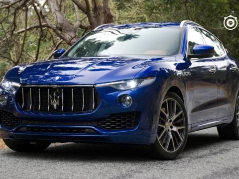 商业界的真正影帝，在4S店蹭照脸不红心不跳