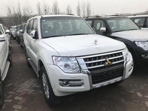 18 款三菱帕杰罗大气 SUV 霸气越野锋芒展露