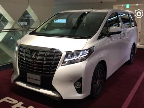 相亲被妹子嫌弃：看着仪表堂堂就开个面包车？车主很委屈