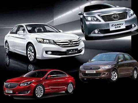 塔利斯曼的座椅也很惹眼，就像是大沙发一样，舒适程度自然是一流