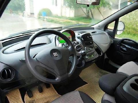 公认内饰最丑的4款车，丑到没朋友