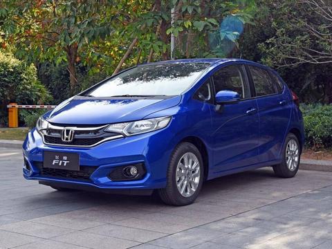 毕业第一辆车选什么？这几款必然合你胃口！