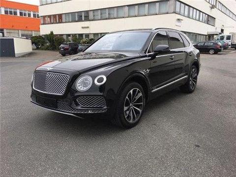 18 款宾利添越欧版 SUV 双拼特色值得推荐