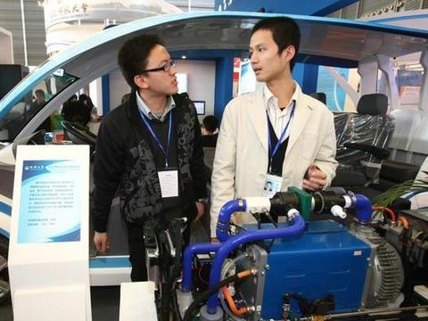 为啥老司机都说爬坡不跟汉兰达，下坡不超凯美瑞？