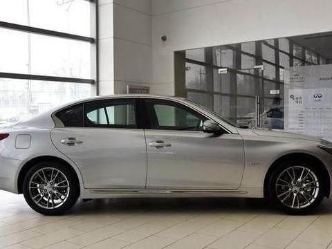 日系豪华品牌配奔驰发动机，后驱操控完胜BBA