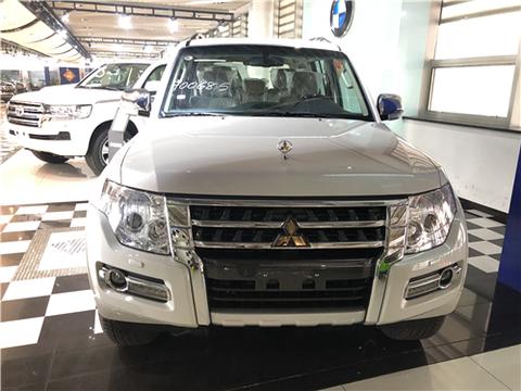 18款三菱帕杰罗V97天津港多少钱三门V87对比34万