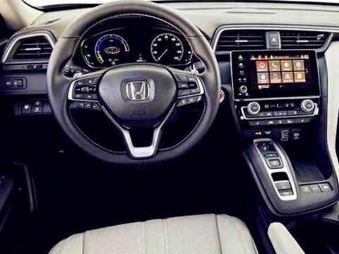 新款的B级车为什么比雅阁还漂亮?说出来你都不敢信!