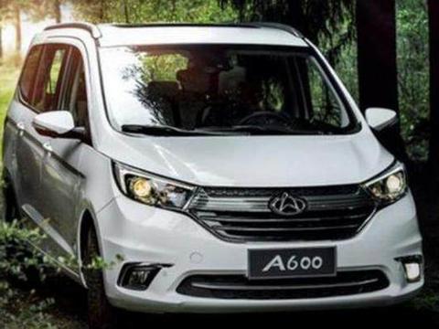 长安欧尚A600上市，新车起售价不足6万，直接剑指宝骏360