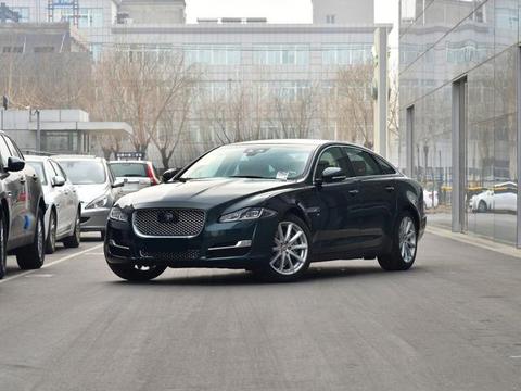 车长超5米，颜值不输奥迪A8，如今暴降30万，还要买BBA?