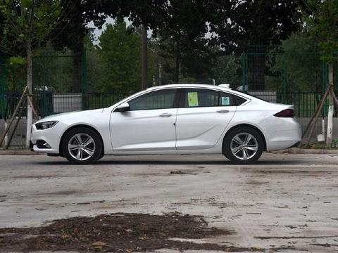 美系的B级车，顶配才卖20万，配9AT加自动泊车，雅阁凉了！