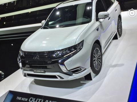 新款三菱欧蓝德亮相！外观霸气，2.4L配CVT，老司机都心动了